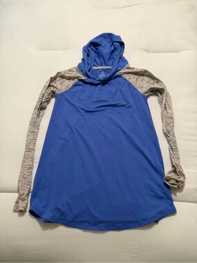 Perceptions Blue Hooded Raglan Top with Heather Gray Sleeves